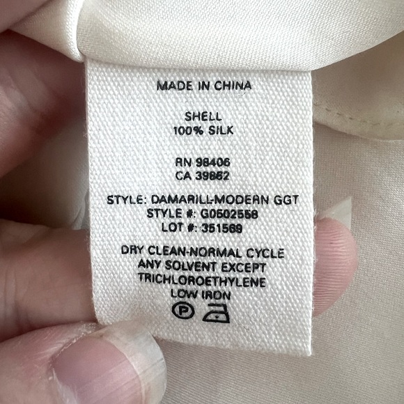 Theory Ivory Damarill 100% Ruffle One Shoulder Blouse - Size Small - Picture 8 of 8